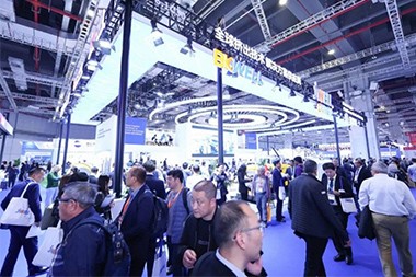 Versammlung fir dat grousst Event, Zesummenaarbecht fir gemeinsamt Wuesstem — Jwell & Global Partners op der CHINAPLAS 2026